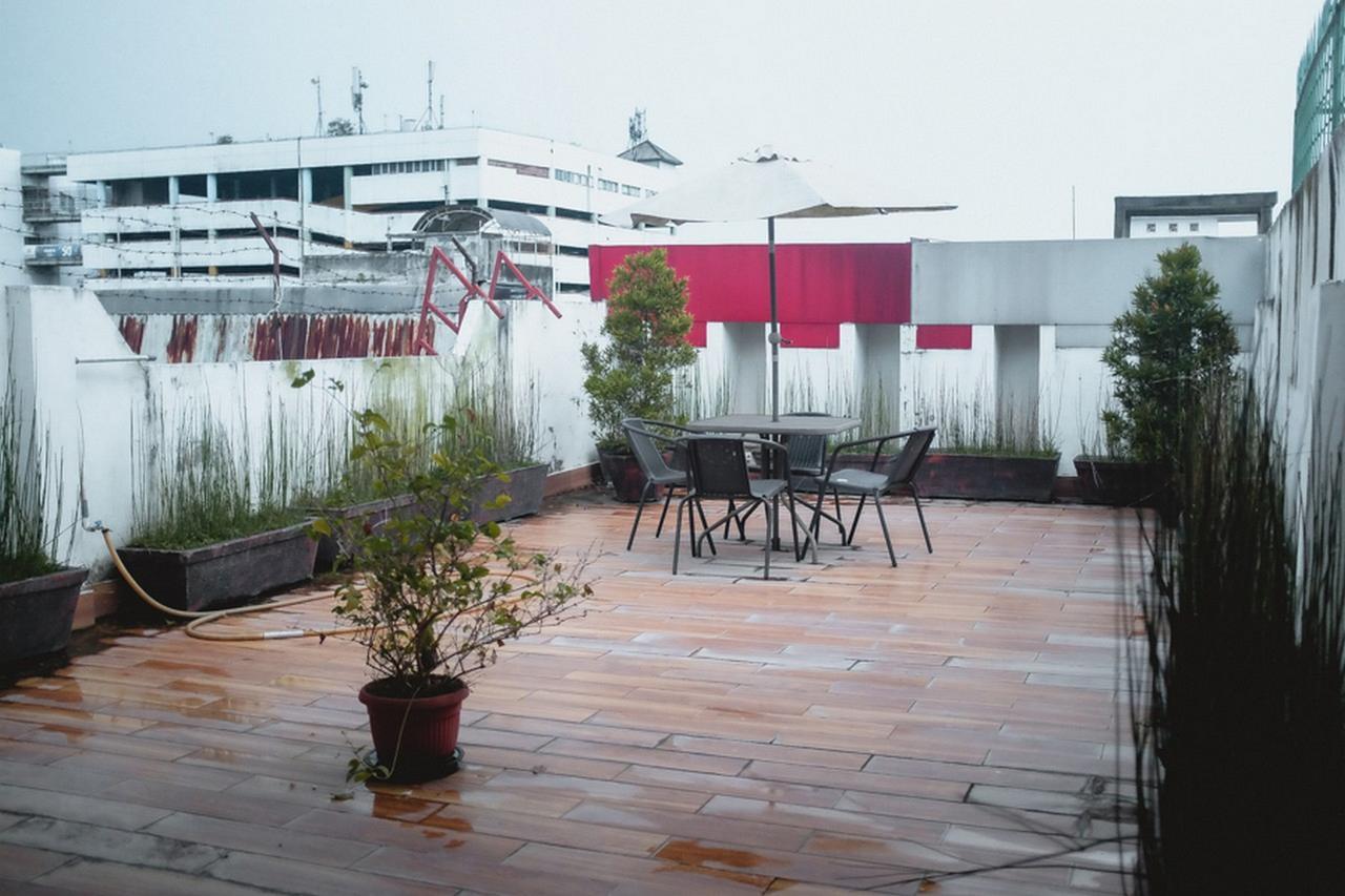 Reddoorz Plus Near Palembang Indah Mall מראה חיצוני תמונה